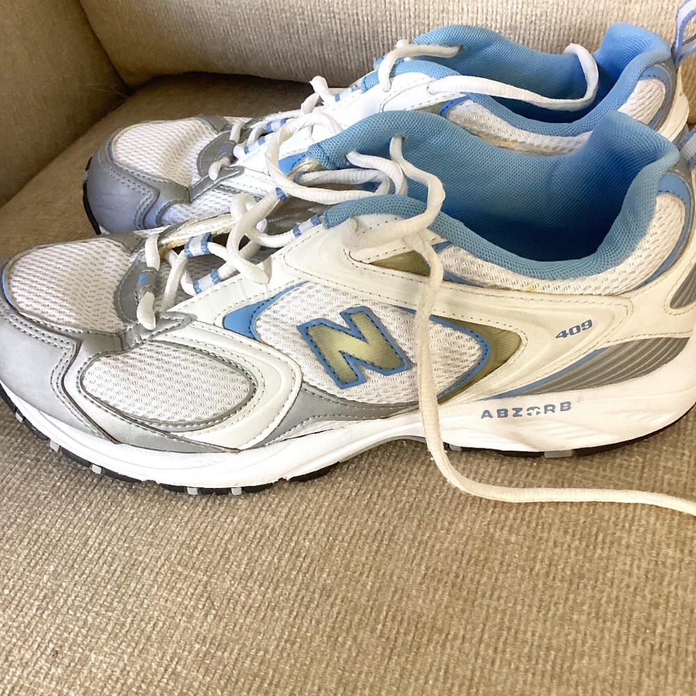 New balance women’s running sneaker 9.5 D